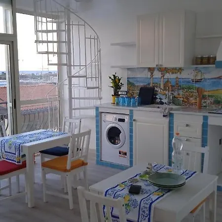 Donna Sicilia 2 Apartment Giardini-Naxos